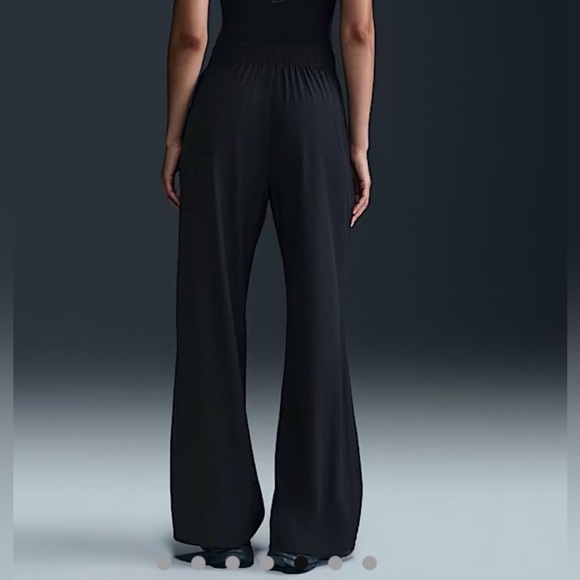 Nike 24.7 PerfectStretch high waisted Elegant Black Women's Pants - Picture 2 of 11
